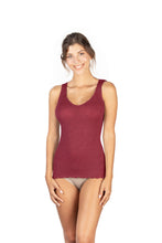 Laden Sie das Bild in den Galerie-Viewer, EGi Luxury Wool Silk V-Neck Tank Top. Proudly Made in Italy (1492)