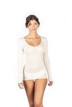 Laden Sie das Bild in den Galerie-Viewer, EGI Luxury Wool Silk V-Neck Long Sleeve Top. Proudly Made in Italy (1493)