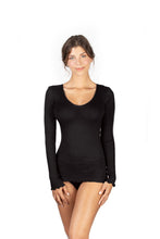 Laden Sie das Bild in den Galerie-Viewer, EGI Luxury Wool Silk V-Neck Long Sleeve Top. Proudly Made in Italy (1493)
