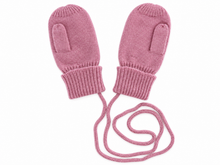 Laden Sie das Bild in den Galerie-Viewer, TITTIMITTI Ballerina Pink 100% cashmere baby and kids’ mittens with separate thumbs, ribbed cuffs and connecting string, 1 pair