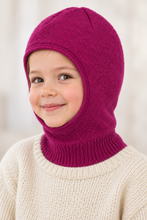 Laden Sie das Bild in den Galerie-Viewer, Kids 100% Virgin Wool Balaclava with Organic Cotton Lining