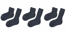 Charger l'image dans la galerie, tittimitti 75% Fine Merino Wool 25% Silk Luxury Kids Socks 3-Pack. Made in Italy.