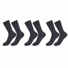 Laden Sie das Bild in den Galerie-Viewer, tittimitti® 75% Extra-Fine Merino Wool &amp; 25% Silk Men's Socks. 3 Pairs. Made in Italy.