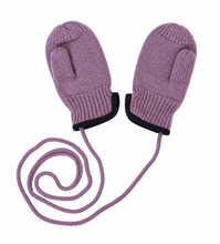 Load image into Gallery viewer, TITTIMITTI lilac 100% virgin wool baby and kids’ mittens with separate thumbs, ribbed cuffs, black cuff edging and matching connecting string, 1 pair