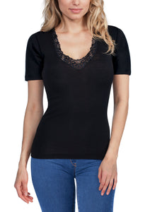 Camiseta de manga corta para mujer de seda y lana merino de lujo EGi con ribete de encaje. Fabricada con orgullo en Italia.