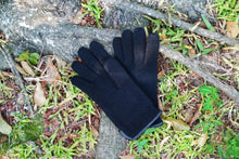 Load image into Gallery viewer, tittimitti® 100% Virgin Wool Unisex Gloves with Genuine Leather Trim. OEKO-TEX Standard 100