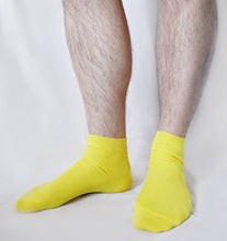 Load image into Gallery viewer, yellow men&#39;s socks
